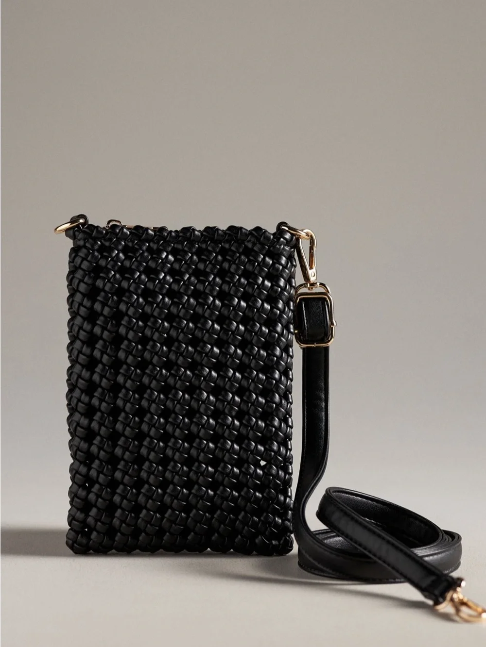 NWT | The Kalani Woven Knot Bag: Cell Phone Edition